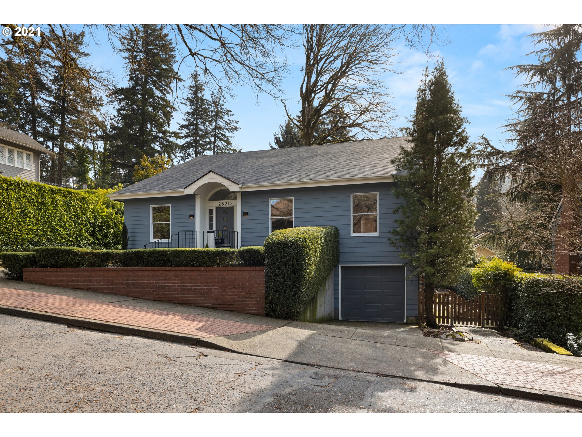 2820 Southwest Fern Street Portland, OR 97201 - Photo 3 of 32 Gallery Image 3