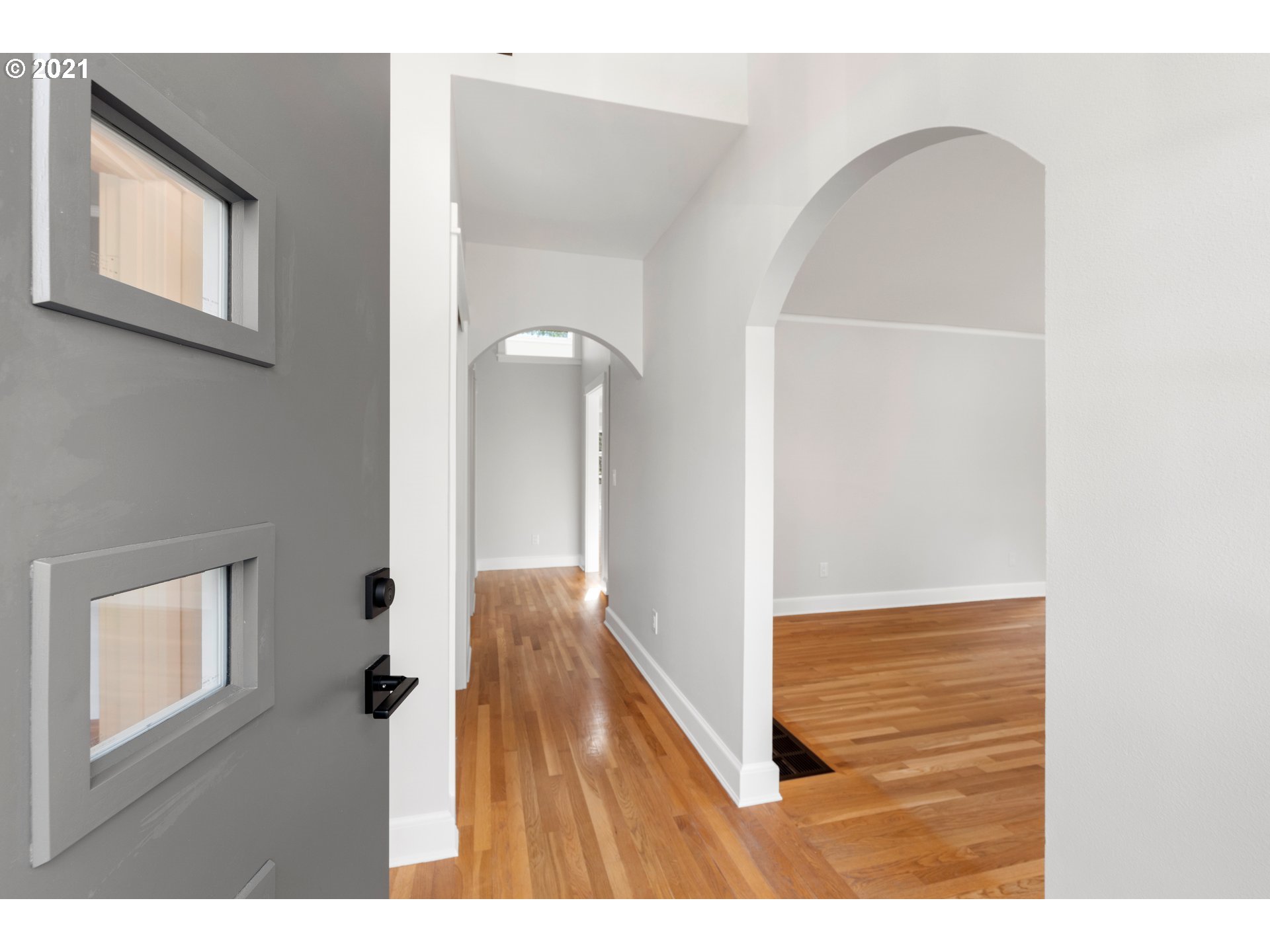 2820 Southwest Fern Street Portland, OR 97201 - Photo 5 of 32 Gallery Image 5