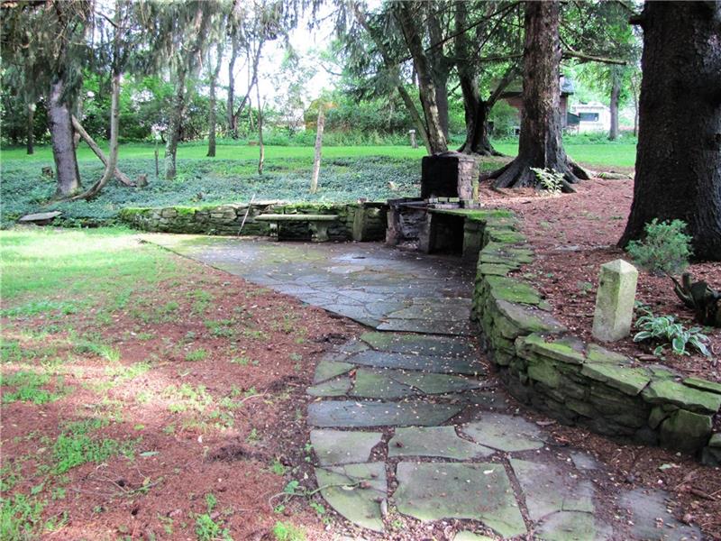 1940 Wallace Road Allison Park, PA 15101 - Photo 16 of 21 OUTDOOR FIREPLACE