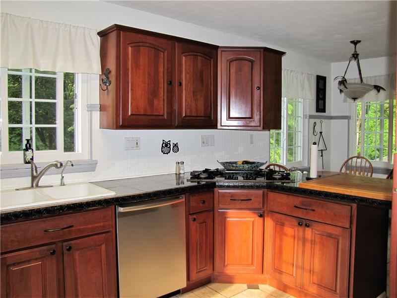 1940 Wallace Road Allison Park, PA 15101 - Photo 3 of 21 EAT IN KITCHEN