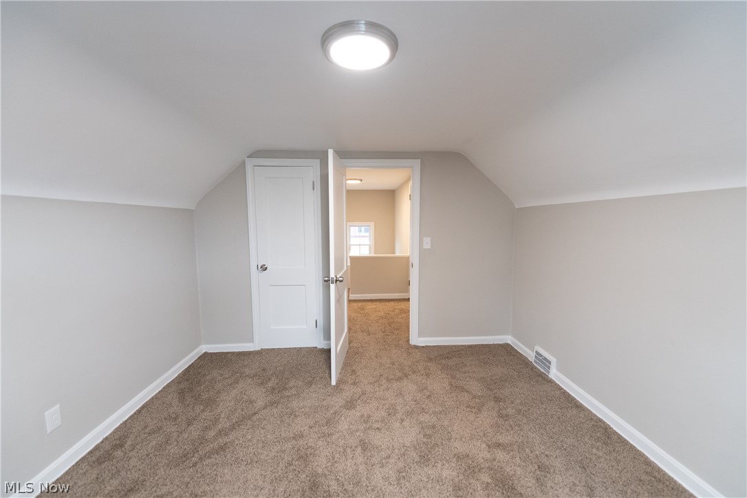 3551 Cedarbrook Road Cleveland, OH 44118 - Photo 28 of 35