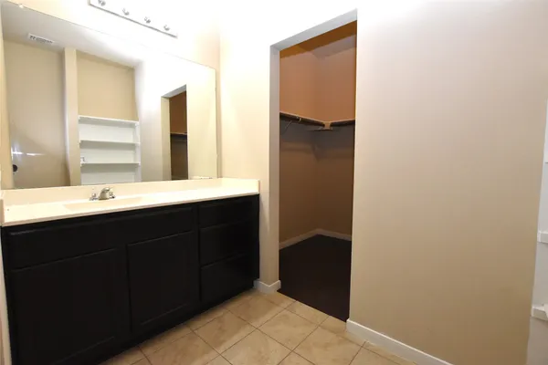 $2,300 | 5725 Roderick Drive, Austin, TX 78724