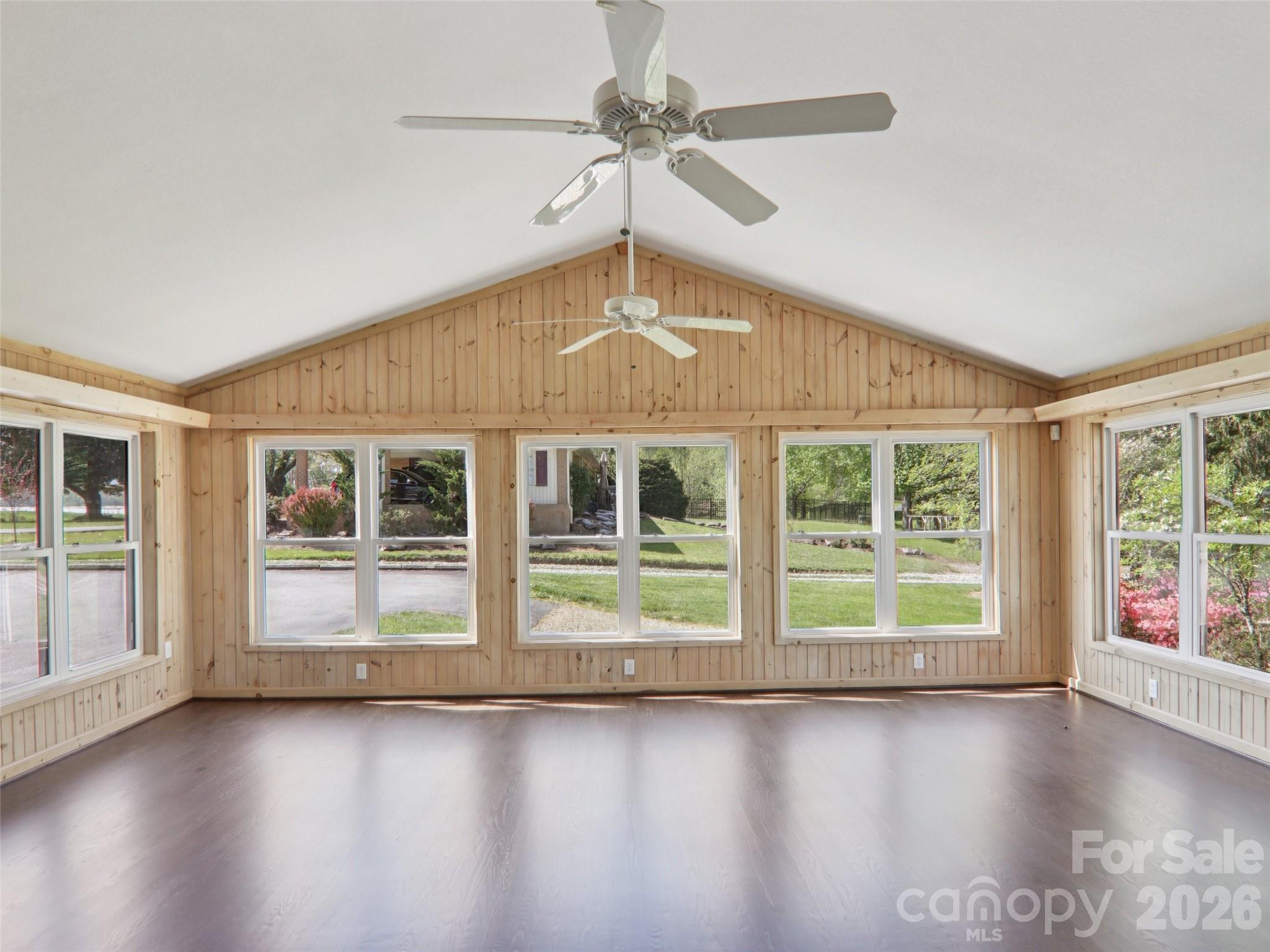 927 Ladson Road Mills River, NC 28759 - Photo 12 of 47