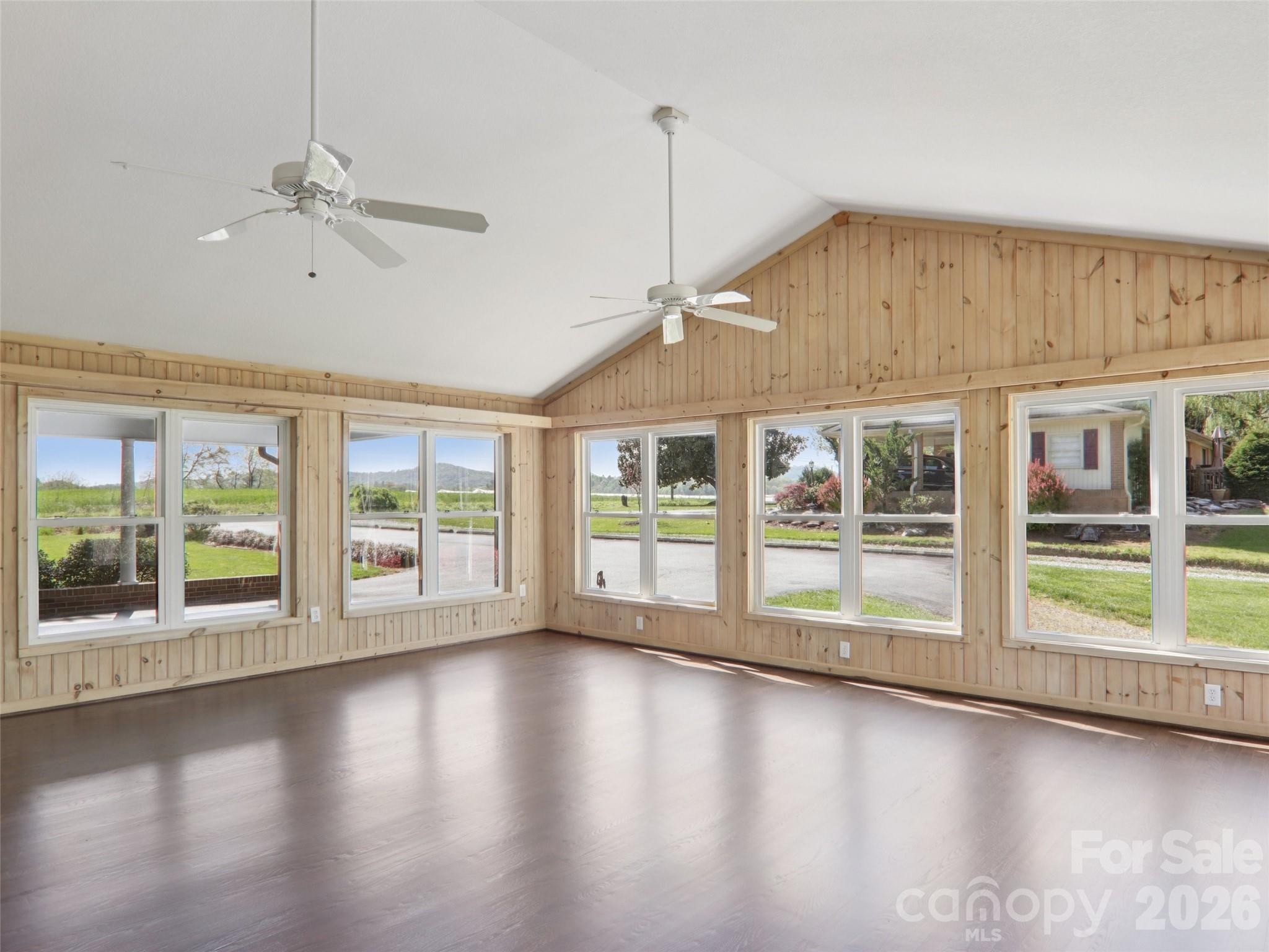 927 Ladson Road Mills River, NC 28759 - Photo 13 of 47