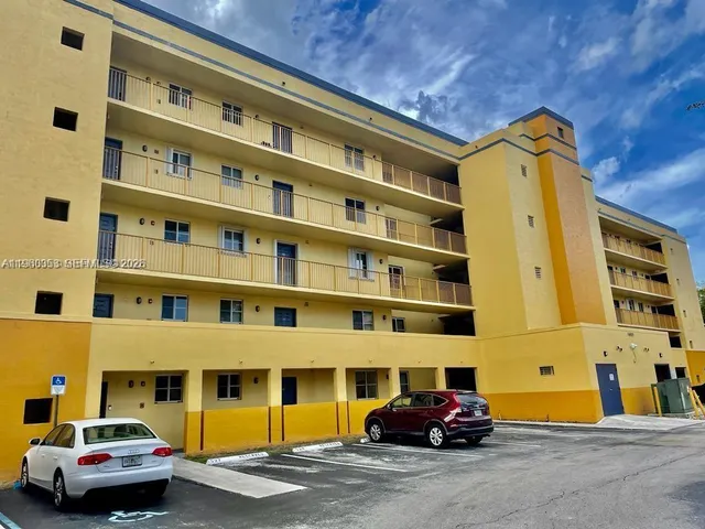 $2,000 | 14951 Southwest 82nd Lane, Unit 17504, Miami, FL 33193