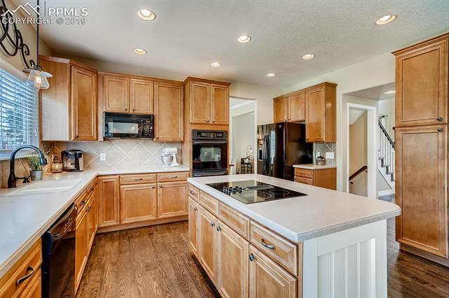 309 Avocet Loop Colorado Springs, CO 80921 - Photo 18 of 38 Gallery Image 18