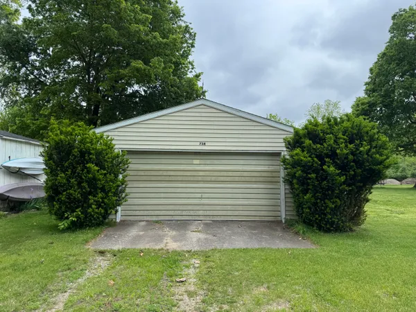 $379,900 | 734 North Hawley Drive, Coldwater, MI 49036