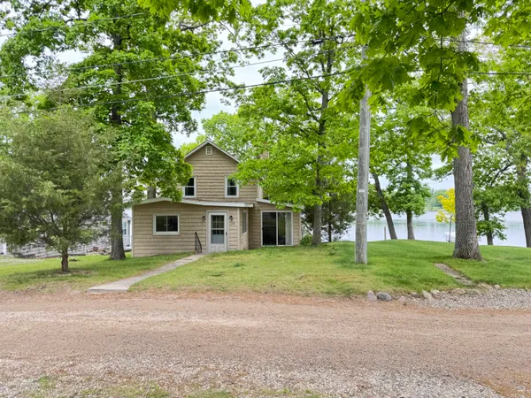 $379,900 | 734 North Hawley Drive, Coldwater, MI 49036