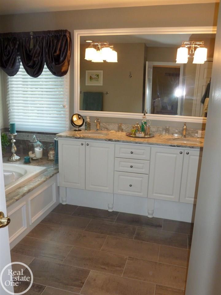 1901 Grayslake Drive Rochester Hills, MI 48306 - Photo 36 of 45