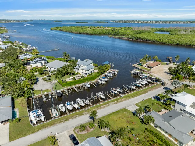 $558,000 | 5065 Southeast Orange Street, Stuart, FL 34997