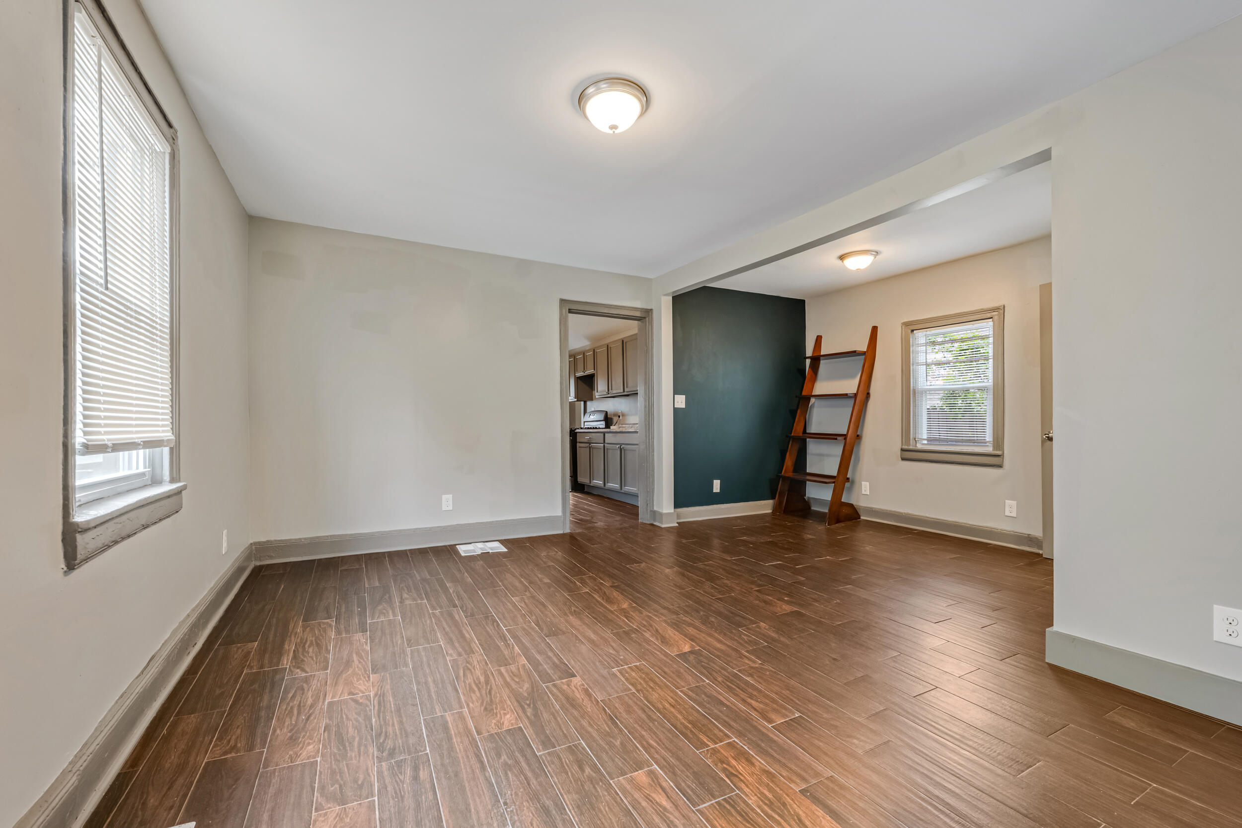 229 West Orchard Street Milwaukee, WI 53204 - Photo 5 of 20 Living Room