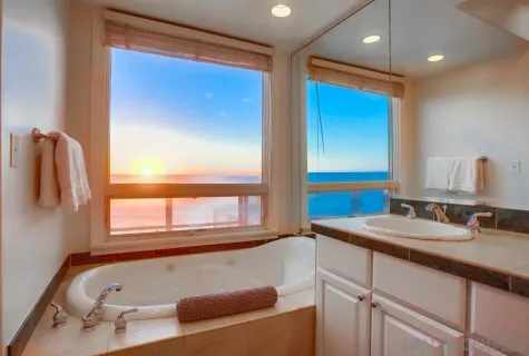 $5,700,000 | 510 Neptune Avenue, Encinitas, CA 92024