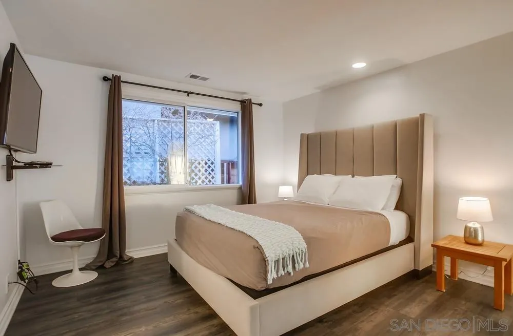 510 Neptune Avenue Encinitas, CA 92024 - Photo 25 of 44