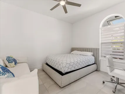 $2,995,000 | 1002 Lake Shore Drive, Delray Beach, FL 33444