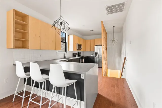 $625,000 | 1039-41 Poland Avenue, New Orleans, LA 70117