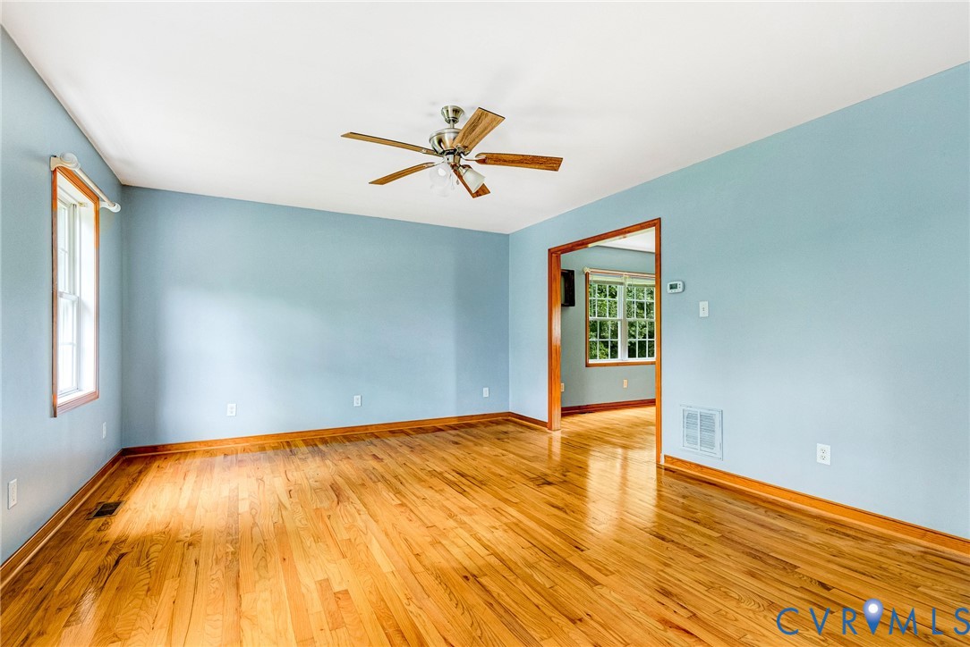 14050 West Patrick Henry Road Doswell, VA 23047 - Photo 5 of 38 Right inside the front door to the left is the lar