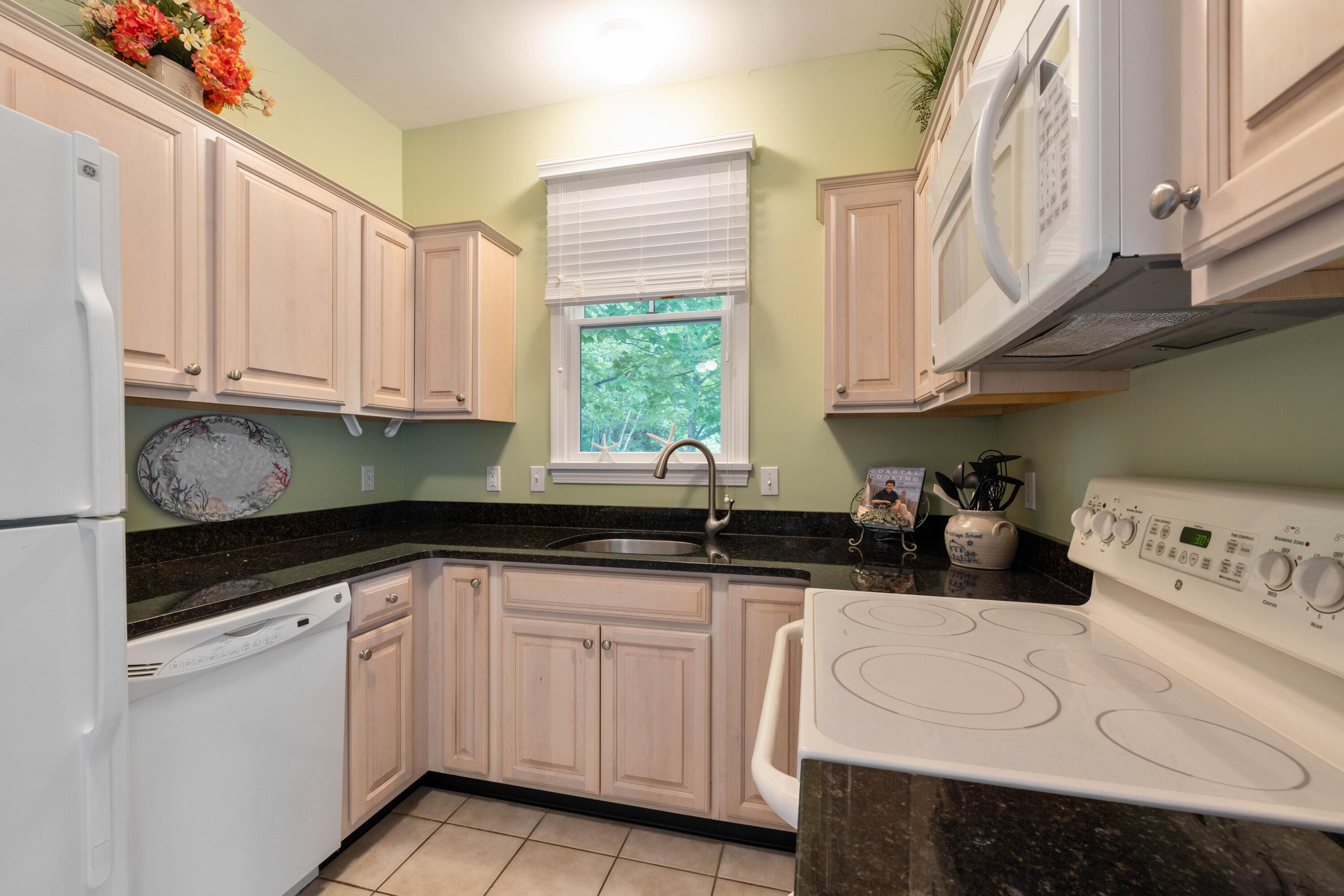 454 Post Road, Unit 250 Wells, ME 04090 - Photo 15 of 35 3G0A4813