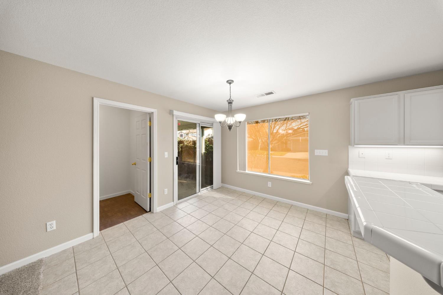 2005 Floral Court Modesto, CA 95356 - Photo 12 of 32