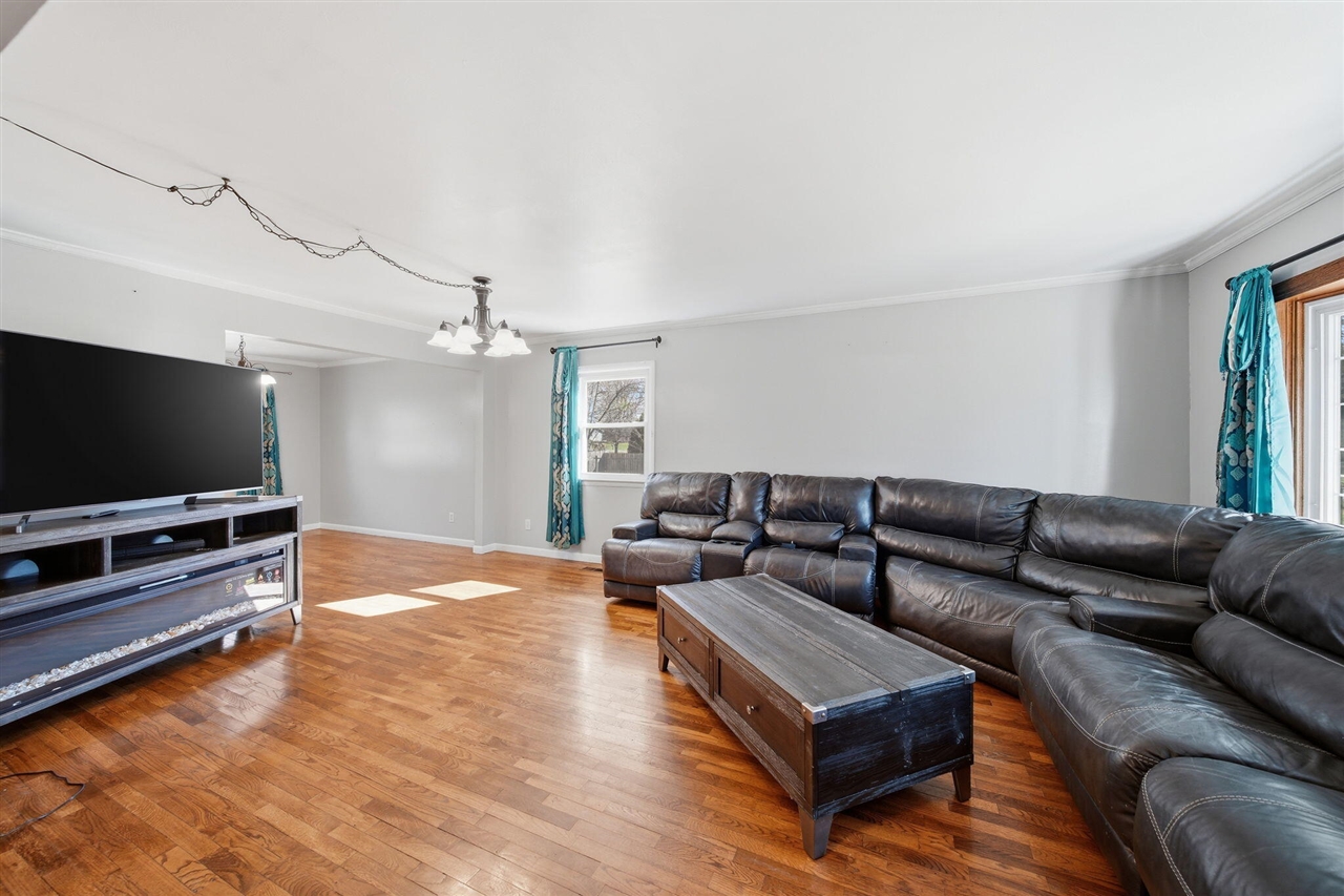 1190 Ferndale Road Jackson, MI 49201 - Photo 6 of 51