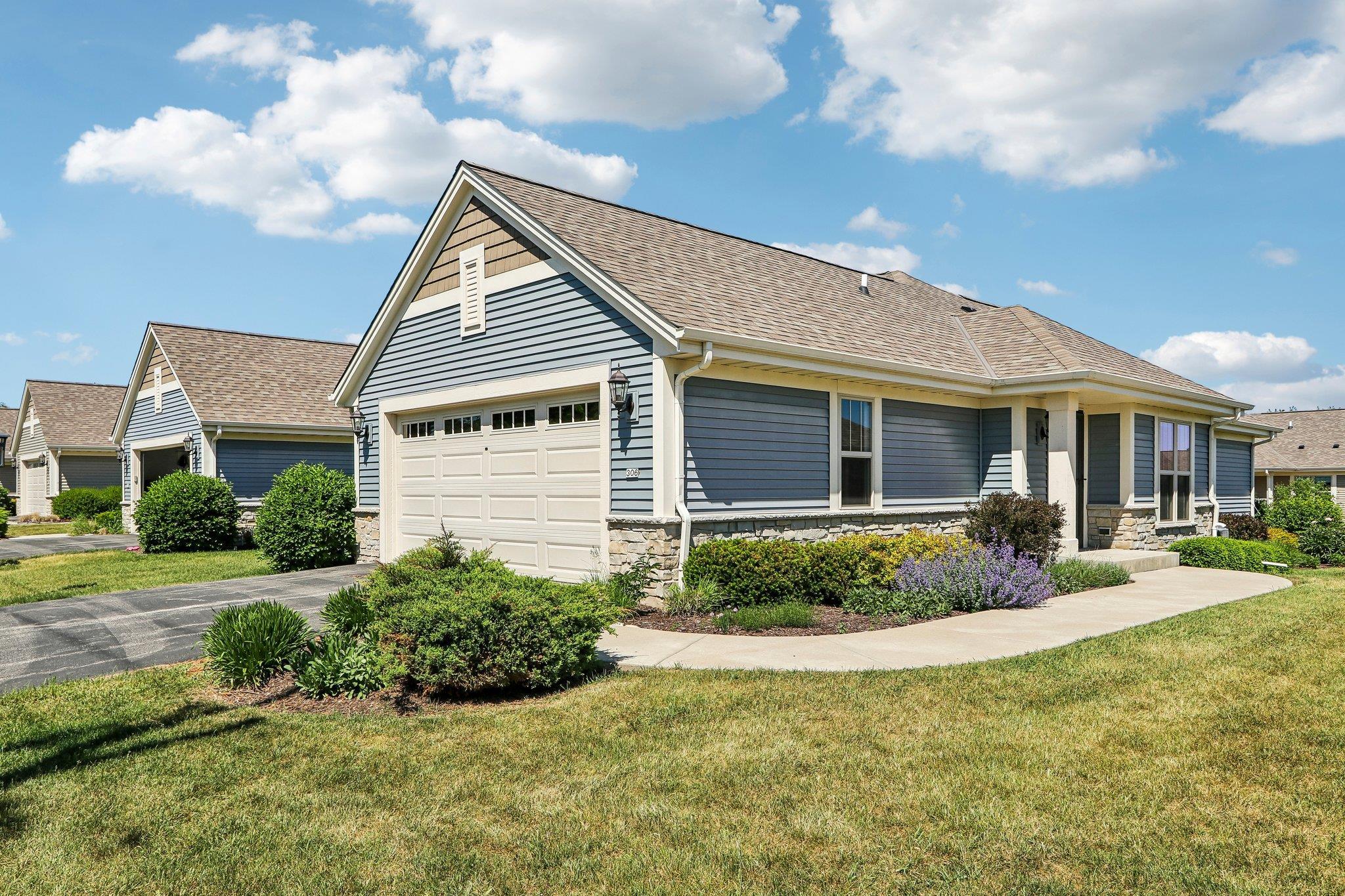 306 Markham Road, Unit 202 Eagle, WI 53119 - Photo 3 of 28