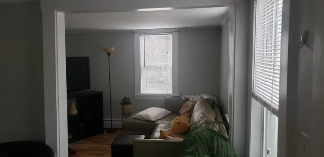 $1,900 | 19 A Hanson Street, Dover, NH 03820