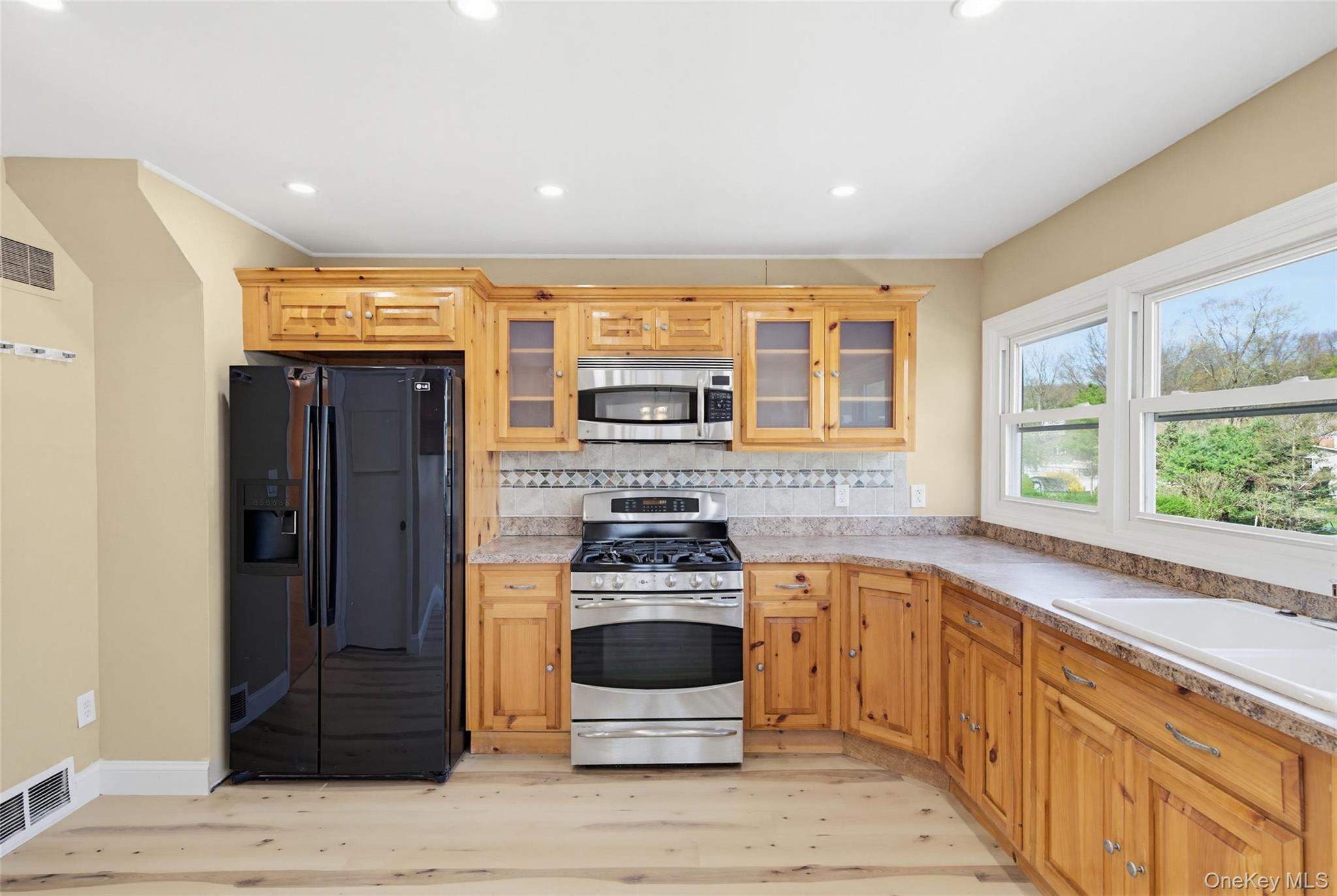 48 Quaker Hill Road Monroe, NY 10950 - Photo 13 of 49