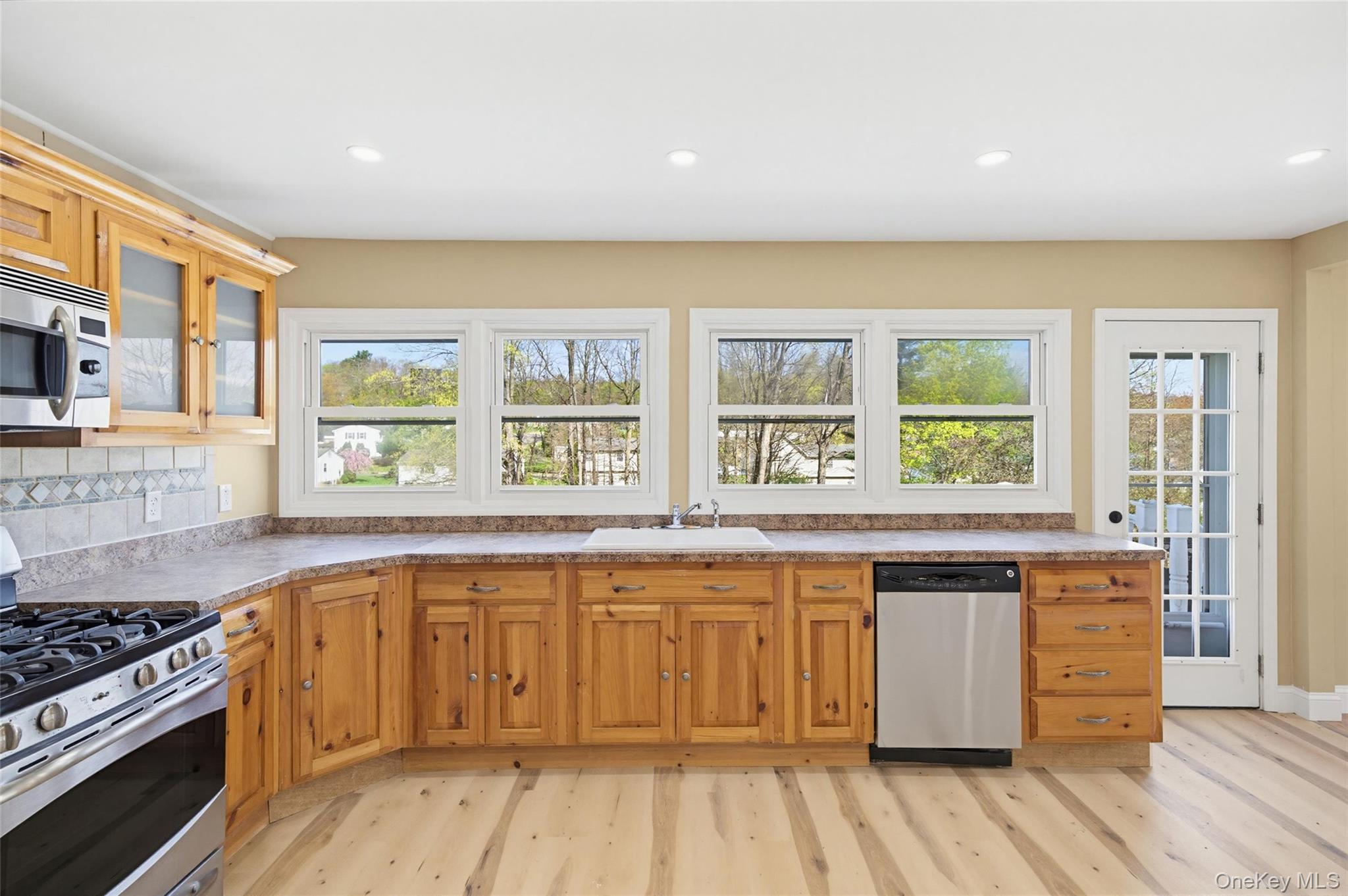 48 Quaker Hill Road Monroe, NY 10950 - Photo 14 of 49