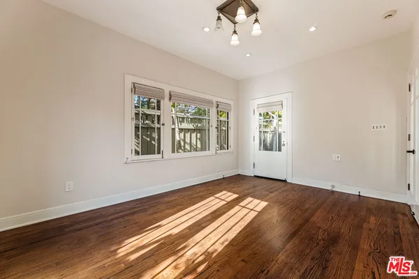 $19,500 | 602 11th Street, Santa Monica, CA 90402