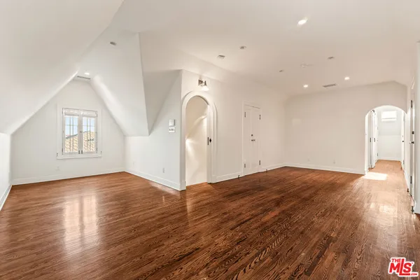 $19,500 | 602 11th Street, Santa Monica, CA 90402