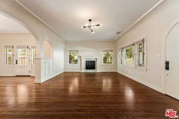 $19,500 | 602 11th Street, Santa Monica, CA 90402