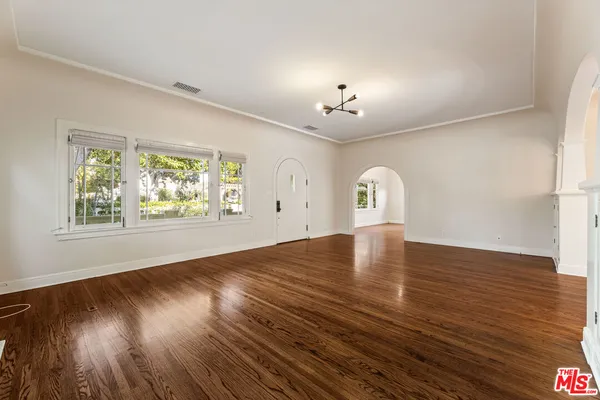 $19,500 | 602 11th Street, Santa Monica, CA 90402