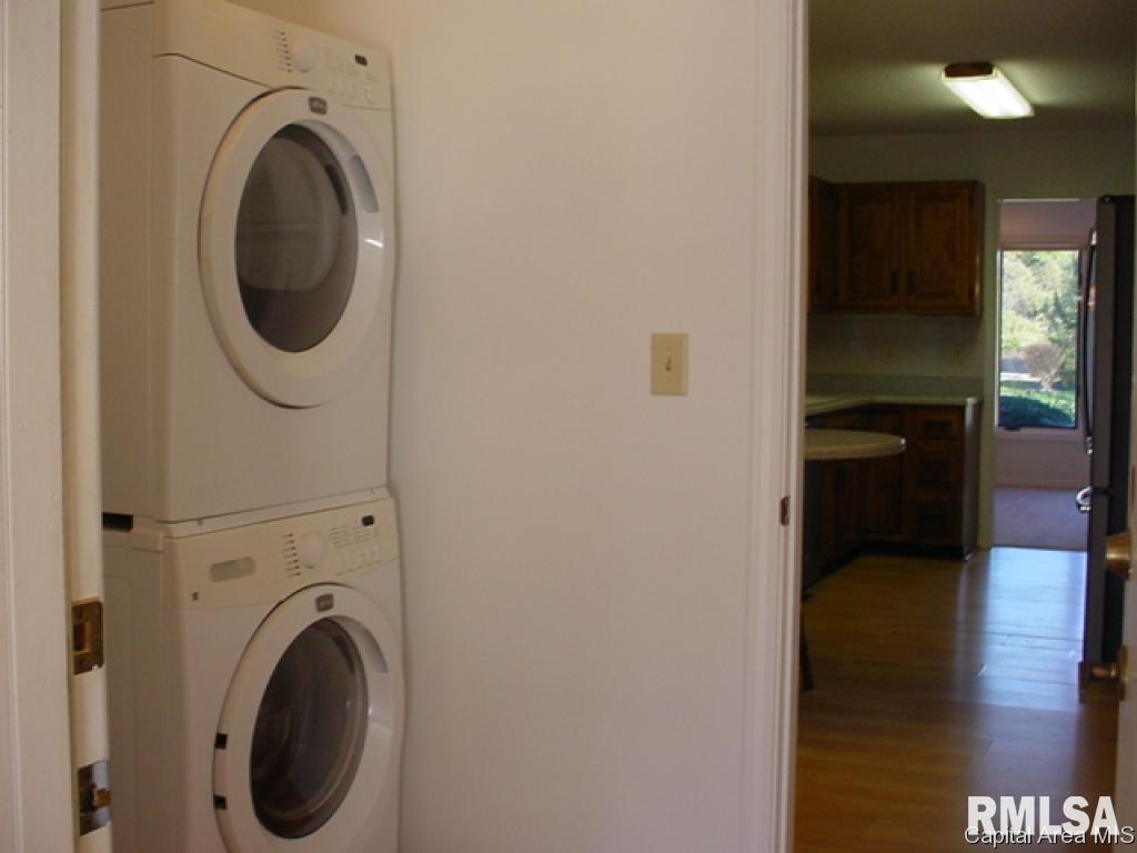 5 Turnberry Place Springfield, IL 62704 - Photo 2 of 21