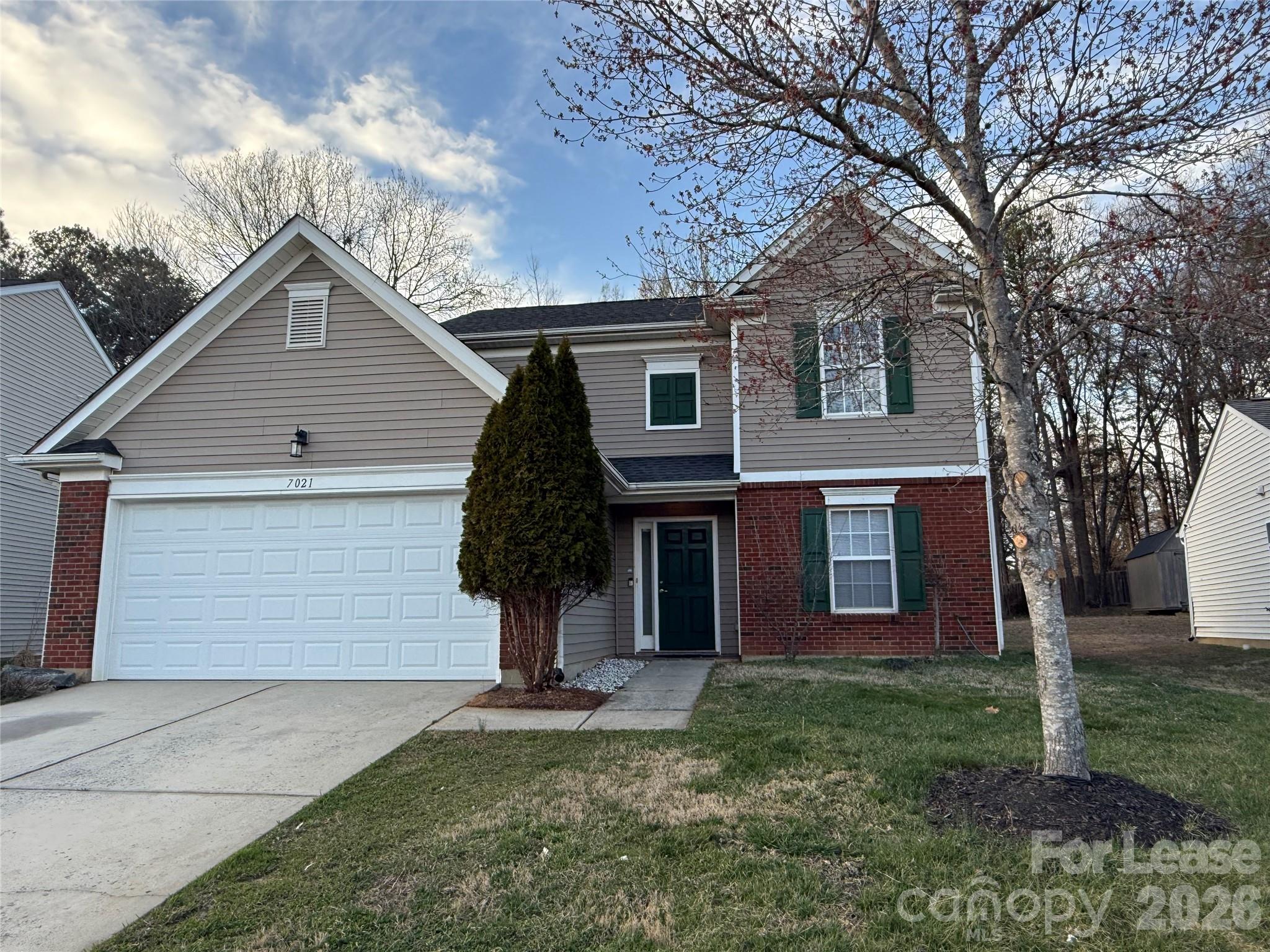 7021 Sunman Road Charlotte, NC 28216 - Photo 1 of 23