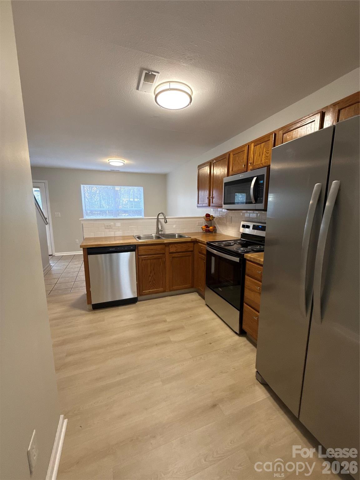 7021 Sunman Road Charlotte, NC 28216 - Photo 6 of 23