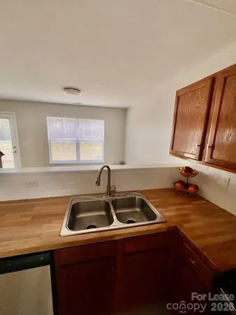 $1,900 | 7021 Sunman Road, Charlotte, NC 28216