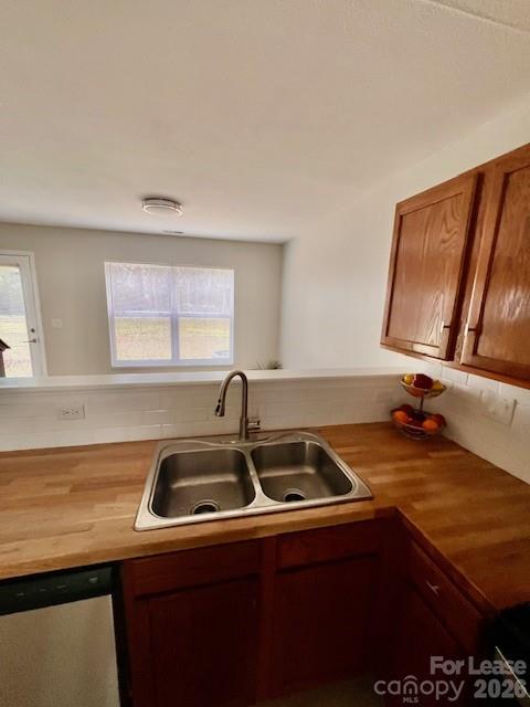 7021 Sunman Road Charlotte, NC 28216 - Photo 7 of 23