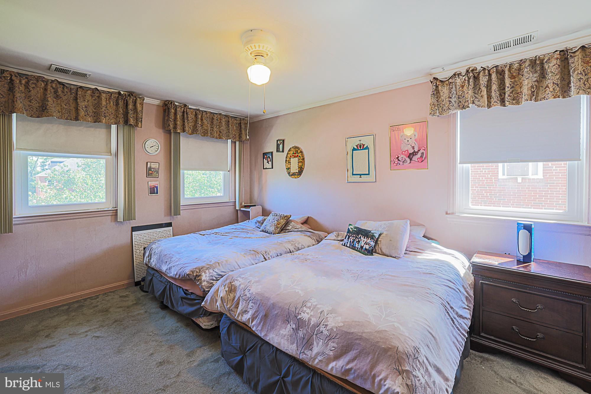 3910 Labyrinth Road Baltimore, MD 21215 - Photo 25 of 50
