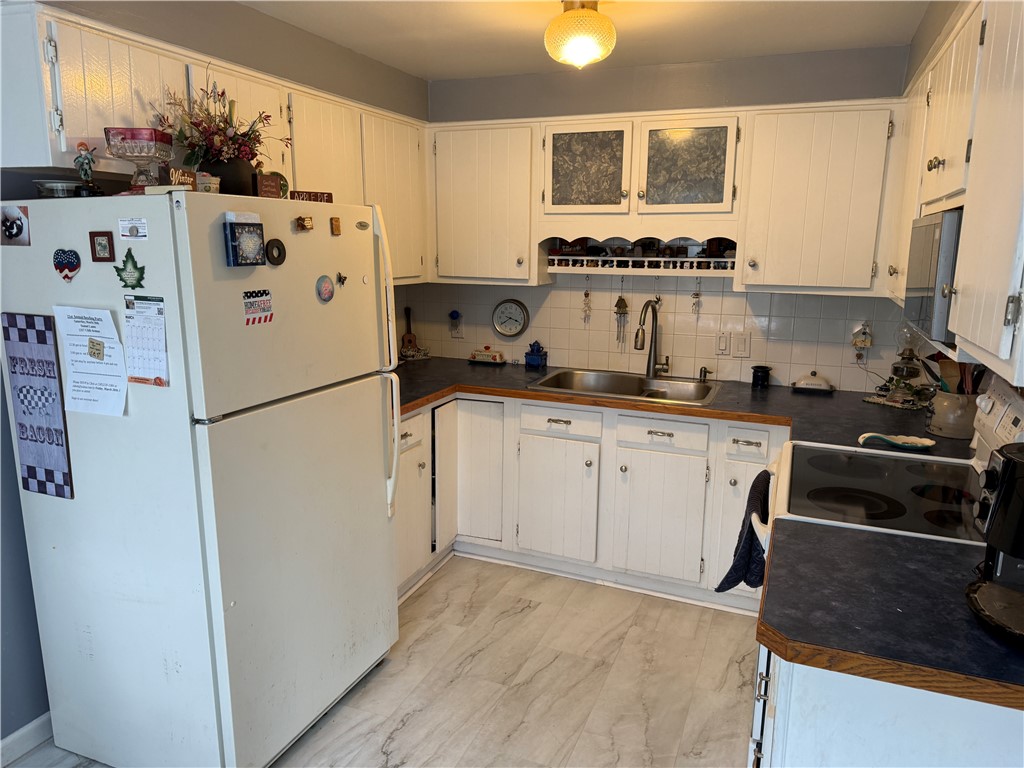 6782 Lyman Road Byron, NY 14422 - Photo 4 of 21