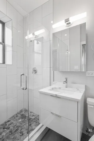 $2,500 | 7501 North Eastlake Terrace, Unit 2, Chicago, IL 60626