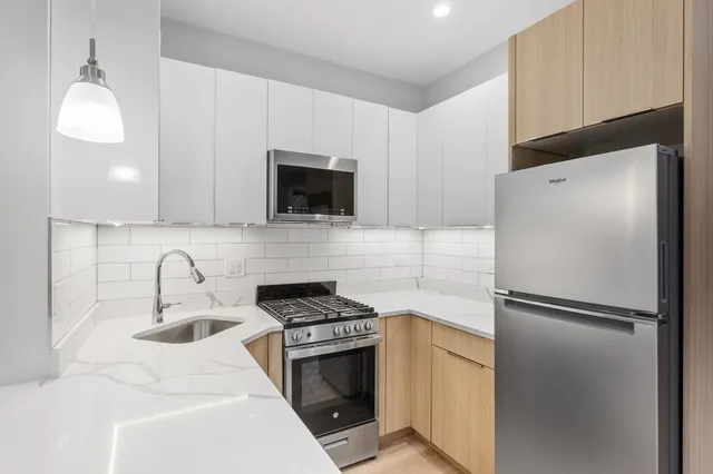 $2,500 | 7501 North Eastlake Terrace, Unit 2, Chicago, IL 60626