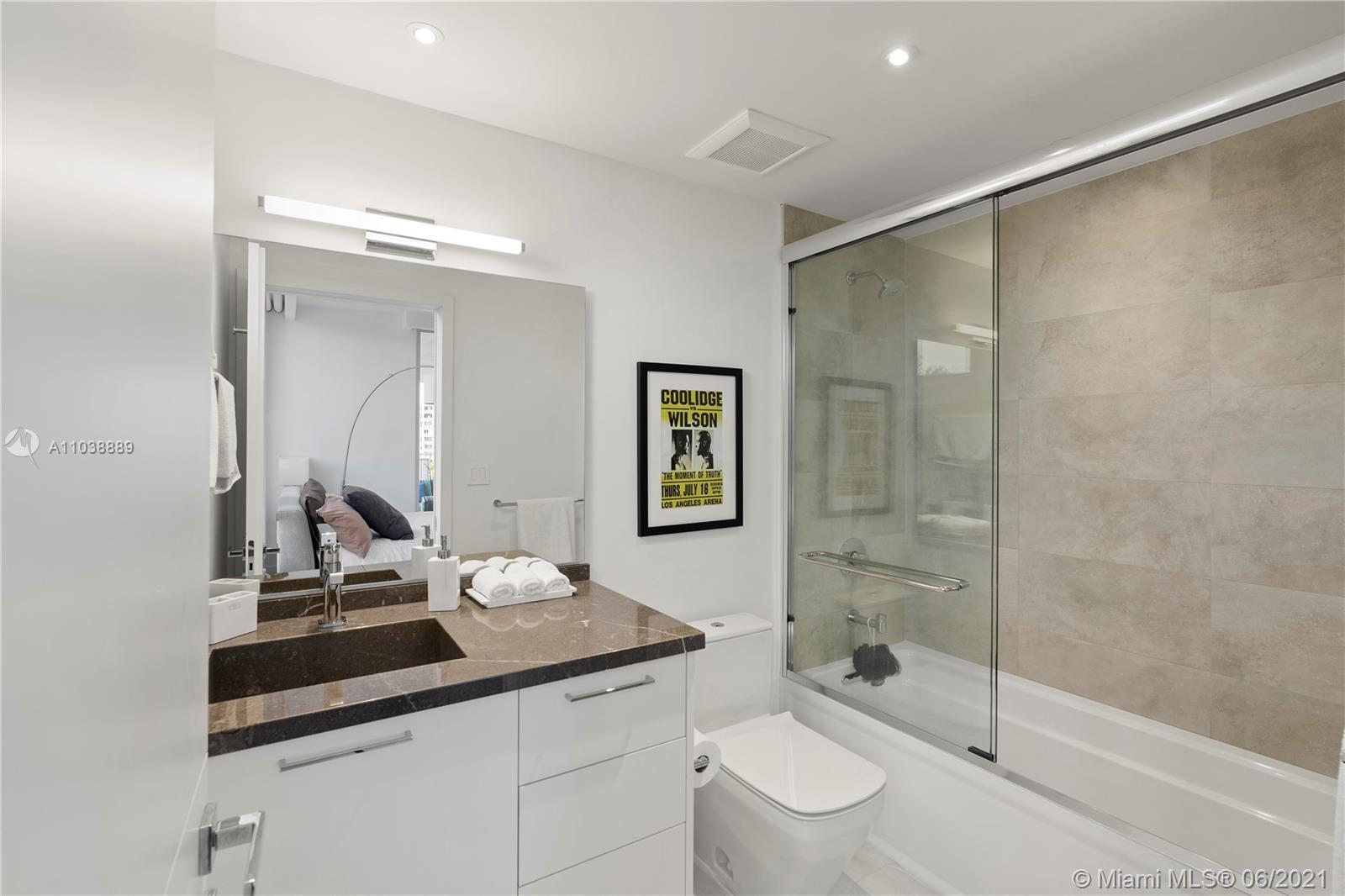 781 Crandon Boulevard, Unit 506 Key Biscayne, FL 33149 - Photo 12 of 24