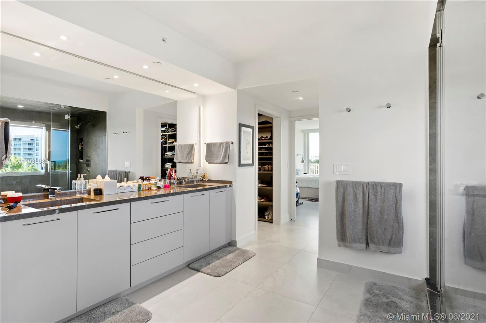 781 Crandon Boulevard, Unit 506 Key Biscayne, FL 33149 - Photo 8 of 24