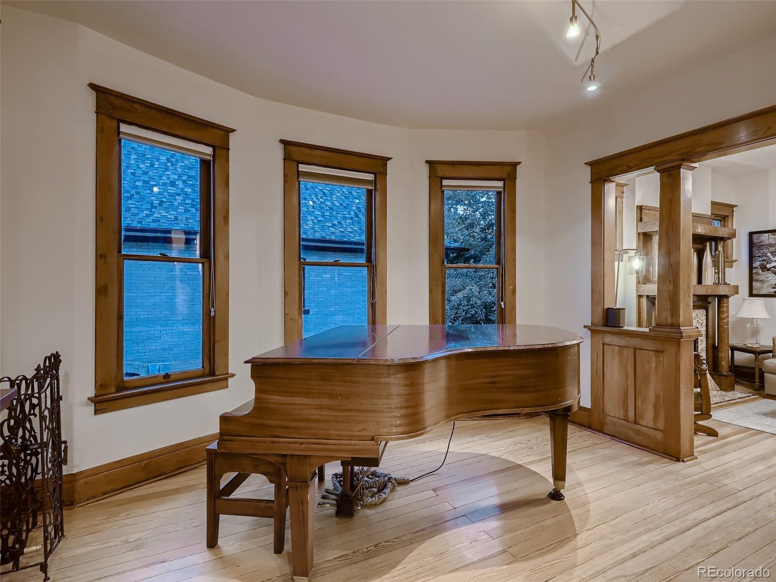3548 Decatur Street Denver, CO 80211 - Photo 33 of 40 a view of a livingroom with furniture and window