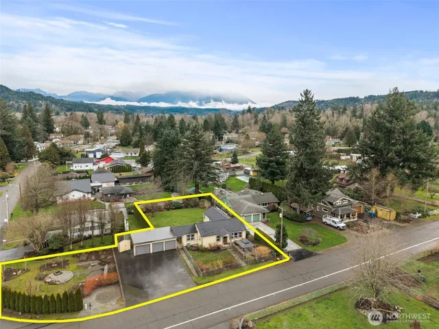 $869,000 | 4414 332nd Avenue Southeast, Fall City, WA 98024