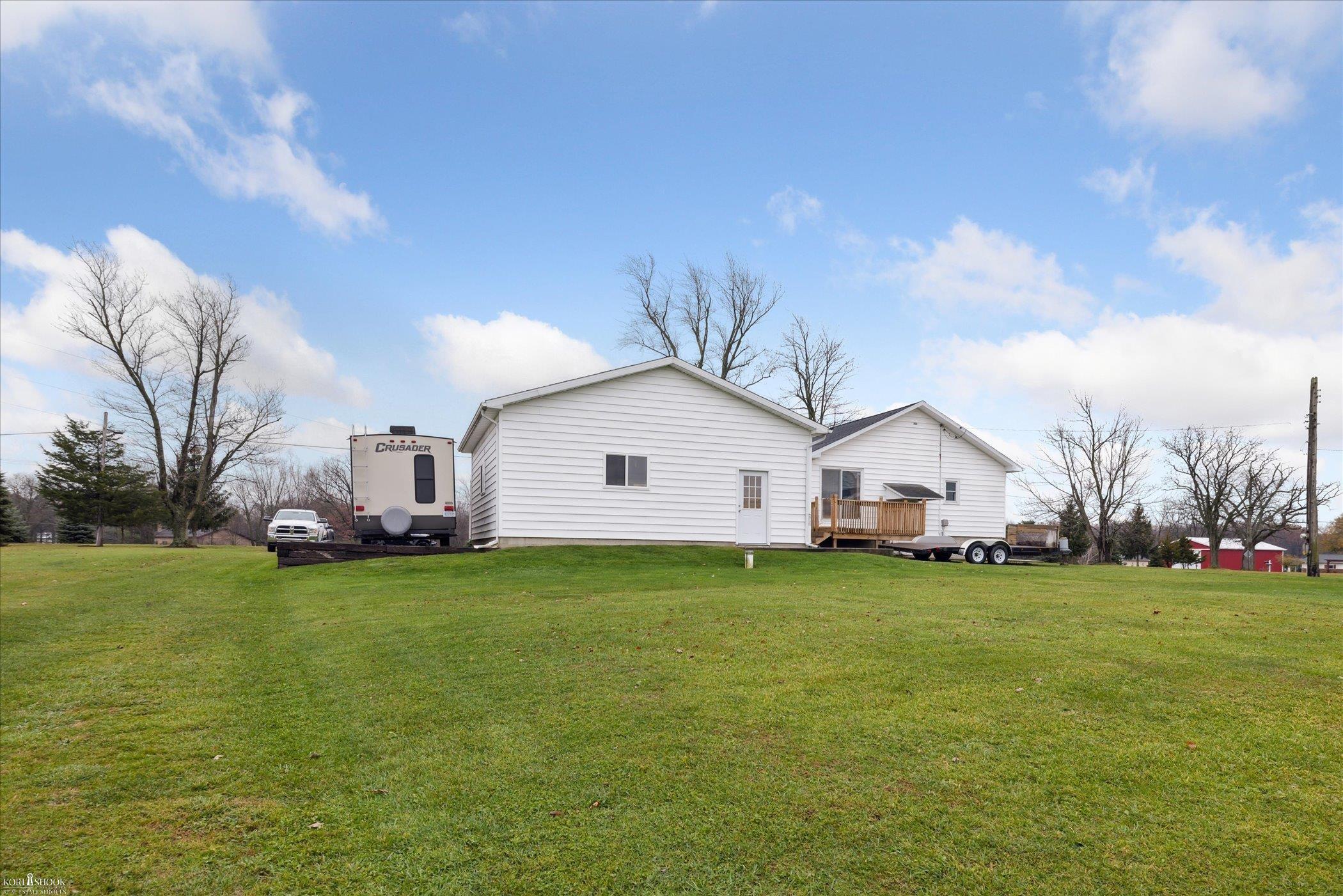 2638 Lyons Road Owosso, MI 48867 - Photo 31 of 36
