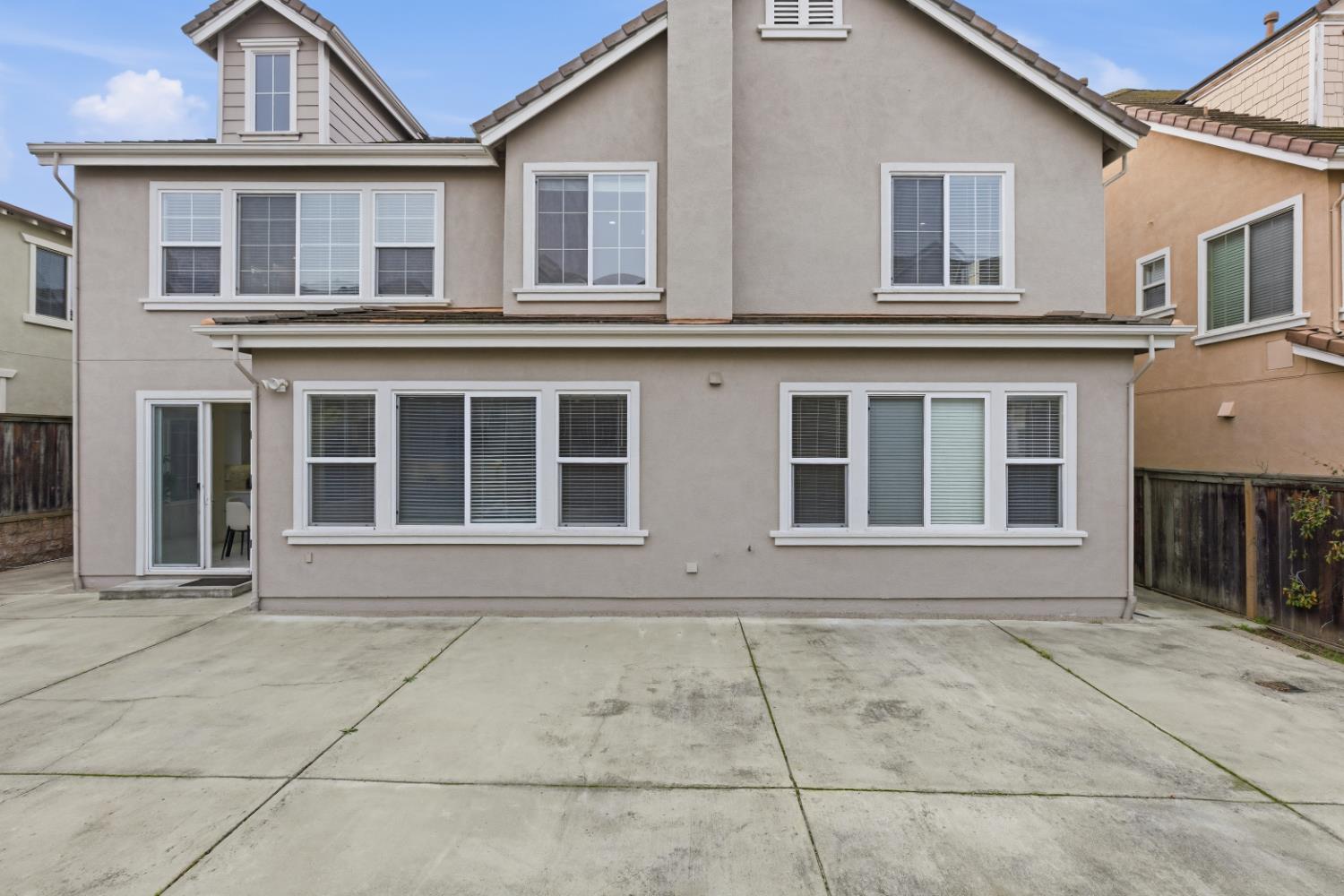 1012 Rock Harbor Point Hercules, CA 94547 - Photo 37 of 53 a front view of a house