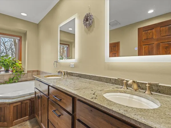 $825,000 | 24-114 Lake Carroll Boulevard, Lake Carroll, IL 61046