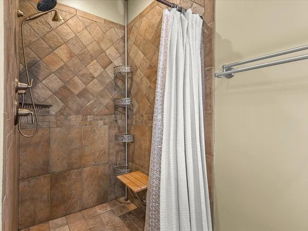 $825,000 | 24-114 Lake Carroll Boulevard, Lake Carroll, IL 61046