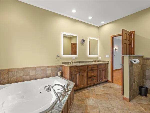 $825,000 | 24-114 Lake Carroll Boulevard, Lake Carroll, IL 61046