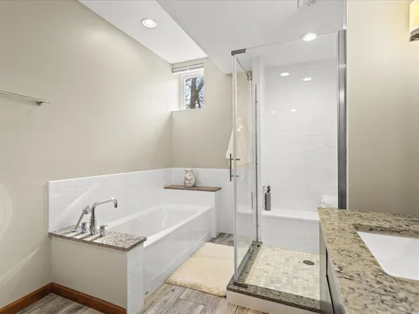 $825,000 | 24-114 Lake Carroll Boulevard, Lake Carroll, IL 61046